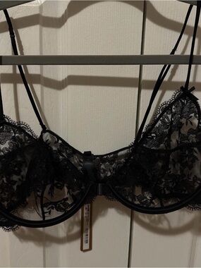 Skims 34 DD bra